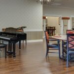 8-mill-creek-village-family-style-dining