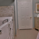 16-Spa-Style-Assisted-Bathing