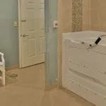 18-Independent-Living-Spa-Bathing