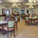 5-senior-living-nixa-dining-room