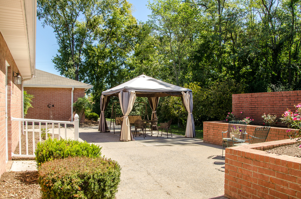 Senior Living in Smyrna, TN | Azalea Court