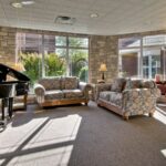 springfield-skilled-nursing-common-area_k7psow