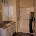 z-7-Cottage-Independent-Living-Bathroom